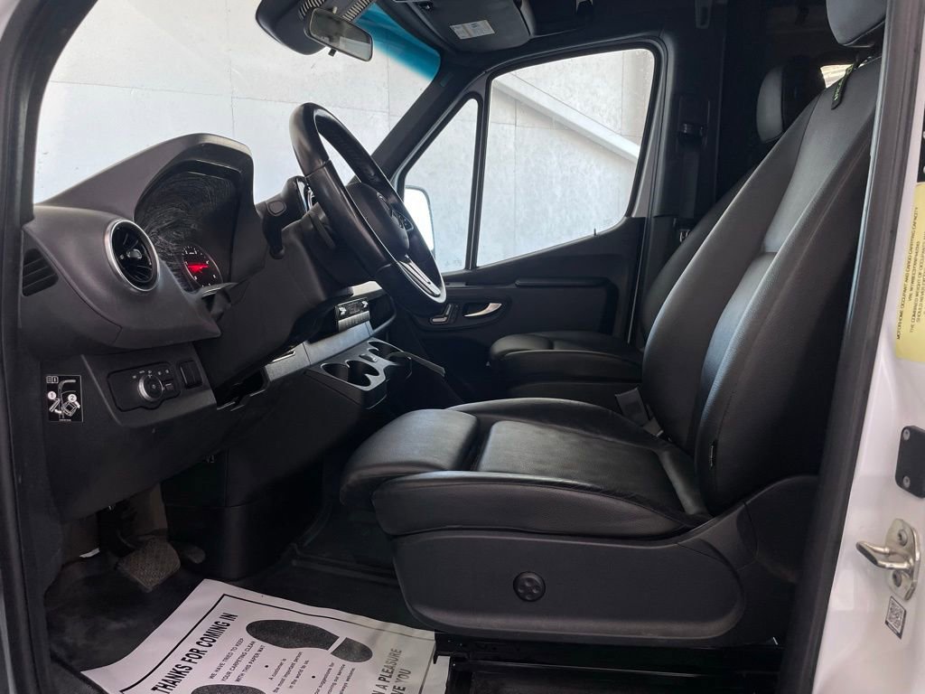 Used 2022 Mercedes-Benz Sprinter 3500 image 10