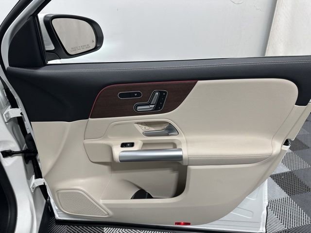 Certified 2023 Mercedes-Benz GLA 250 4MATIC image 30