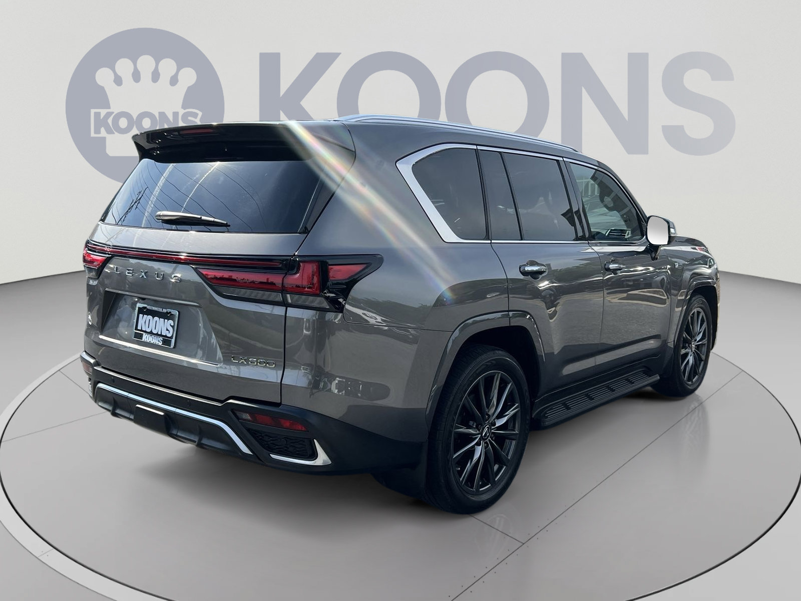Used 2023 Lexus LX 600 F Sport w/ Accessory Package (Z1) AWD/4WD image 7