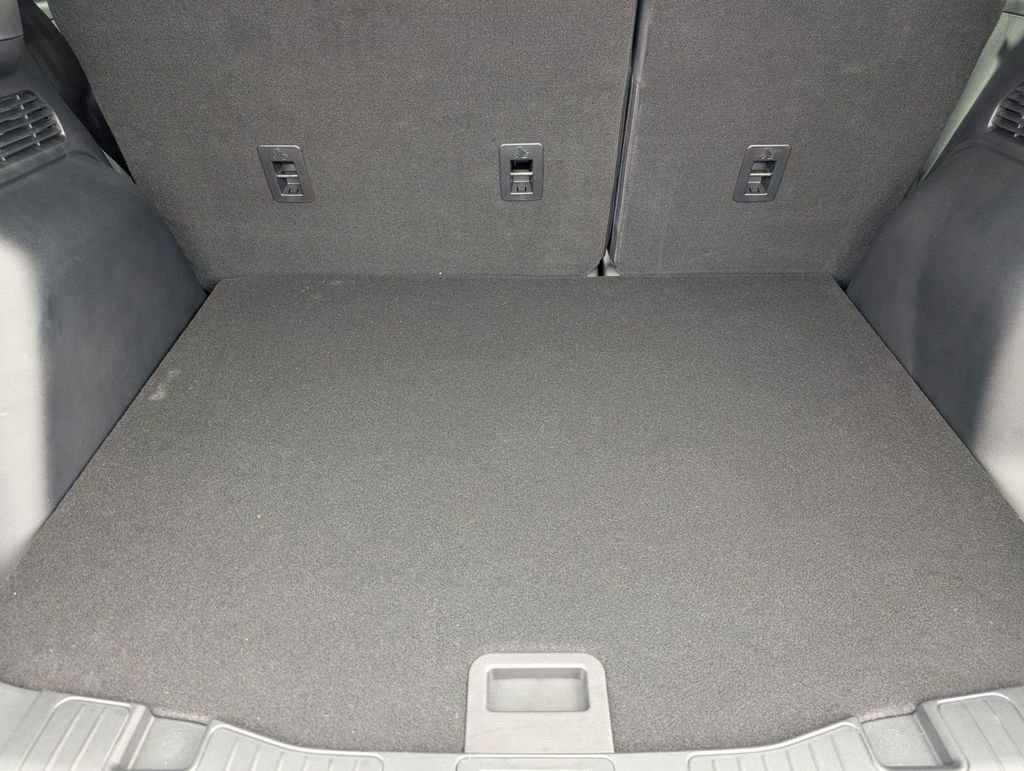 New 2026 Ford Escape ST-Line w/ Cold Weather Package image 18