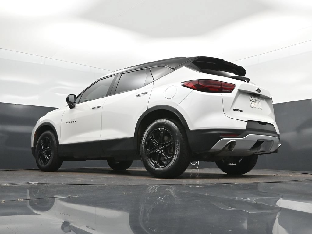 Used 2023 Chevrolet Blazer LT w/ Midnight/Sport Edition FWD image 40