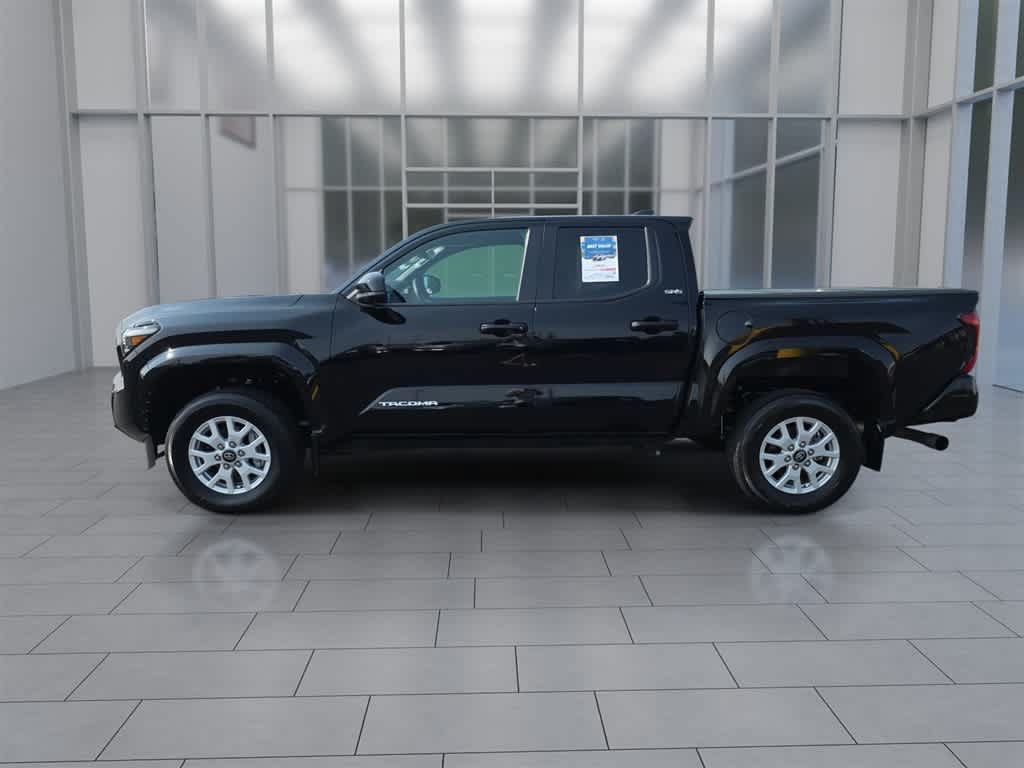 Used 2024 Toyota Tacoma SR5 AWD/4WD image 6