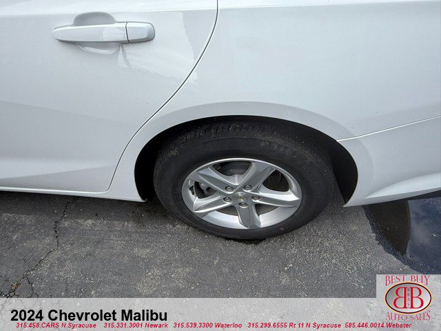 Used 2024 Chevrolet Malibu LS w/ Driver Confidence Package image 9