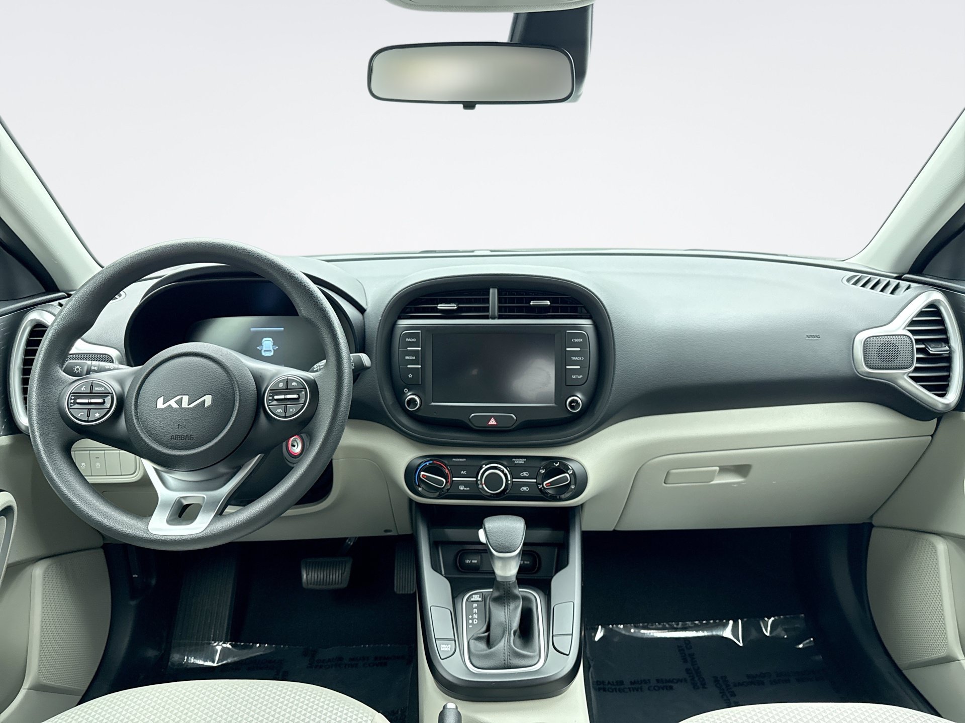 Used 2023 Kia Soul LX w/ LX Technology Package FWD image 14