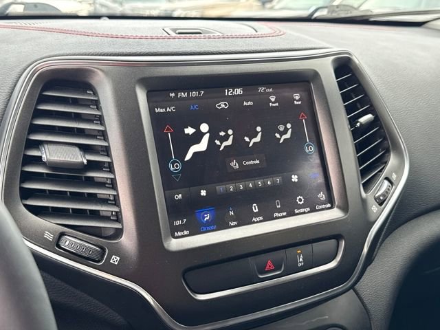 Used 2022 Jeep Cherokee Trailhawk w/ Sound & Nav Group image 21