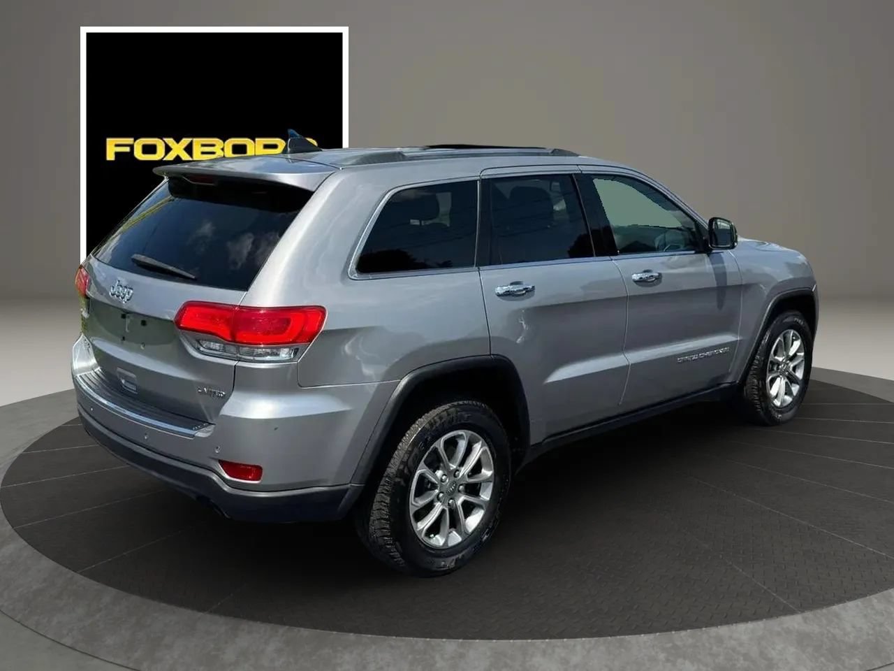 Used 2014 Jeep Grand Cherokee Limited w/ Luxury Group II AWD/4WD image 5