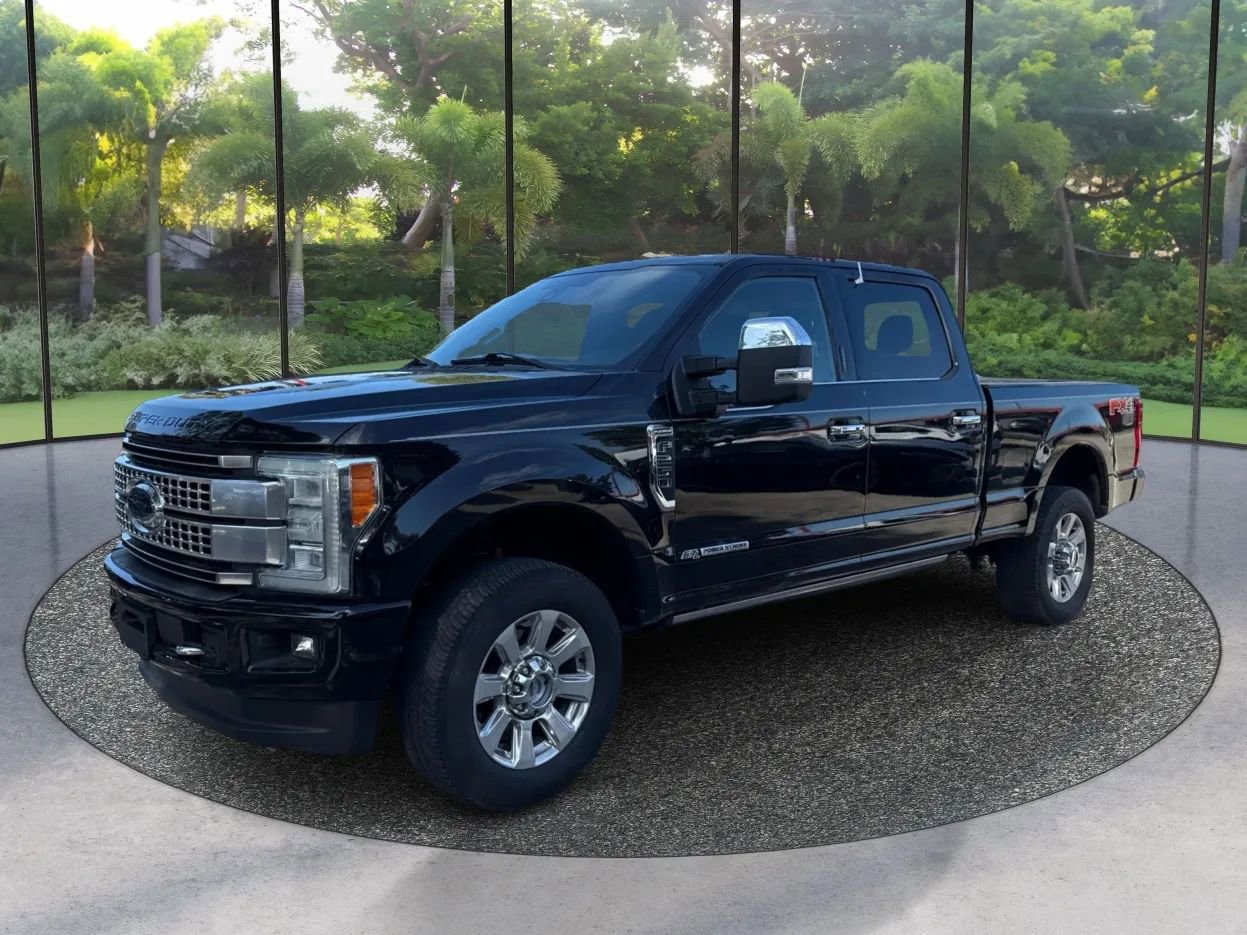 Used 2017 Ford F250 Platinum w/ Platinum Ultimate Package AWD/4WD image 1