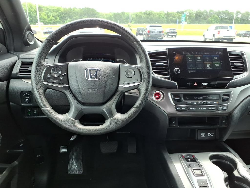 Used 2022 Honda Pilot Sport image 11