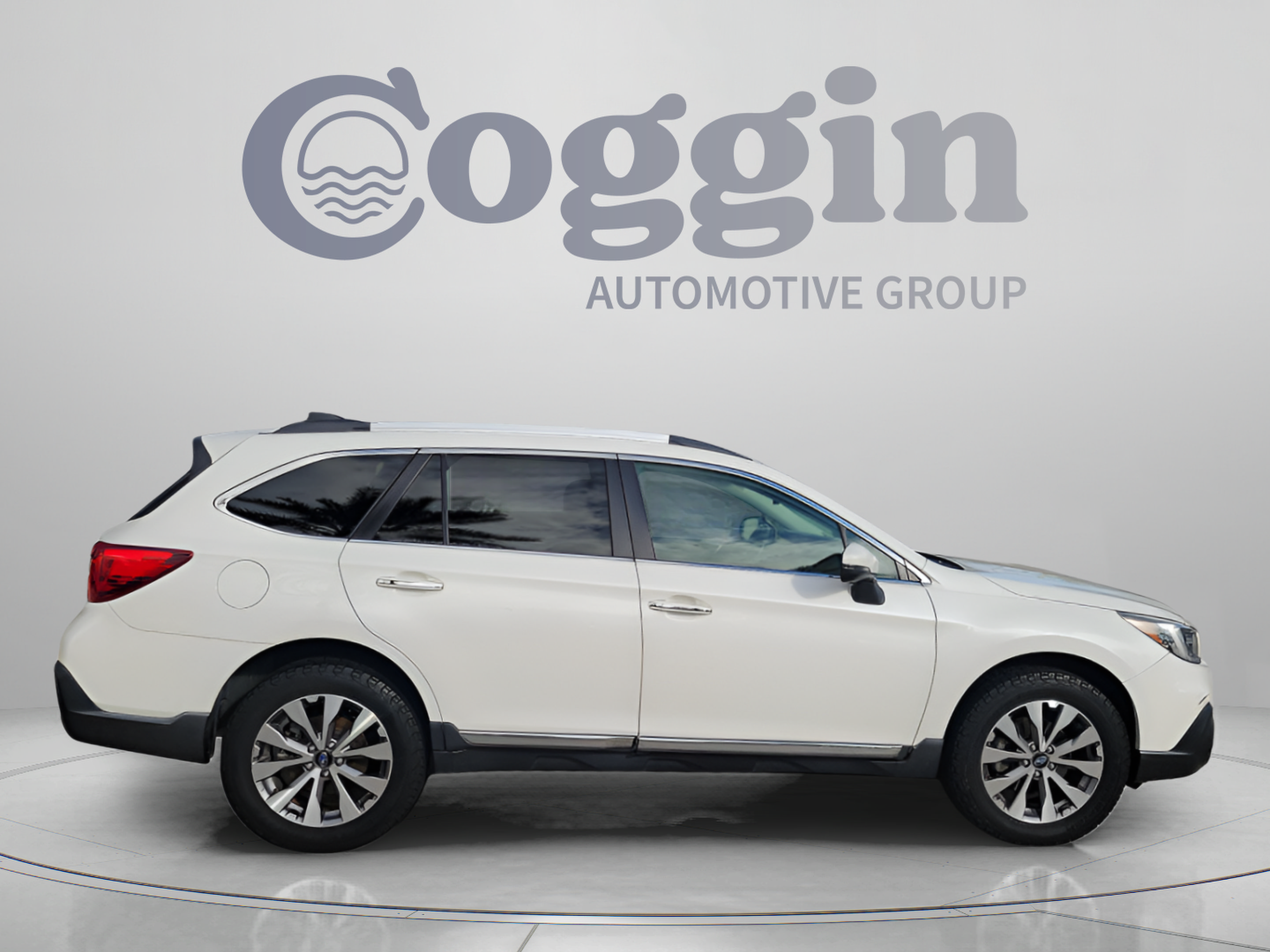Used 2019 Subaru Outback 3.6R Touring w/ Popular Package #3A AWD/4WD image 5