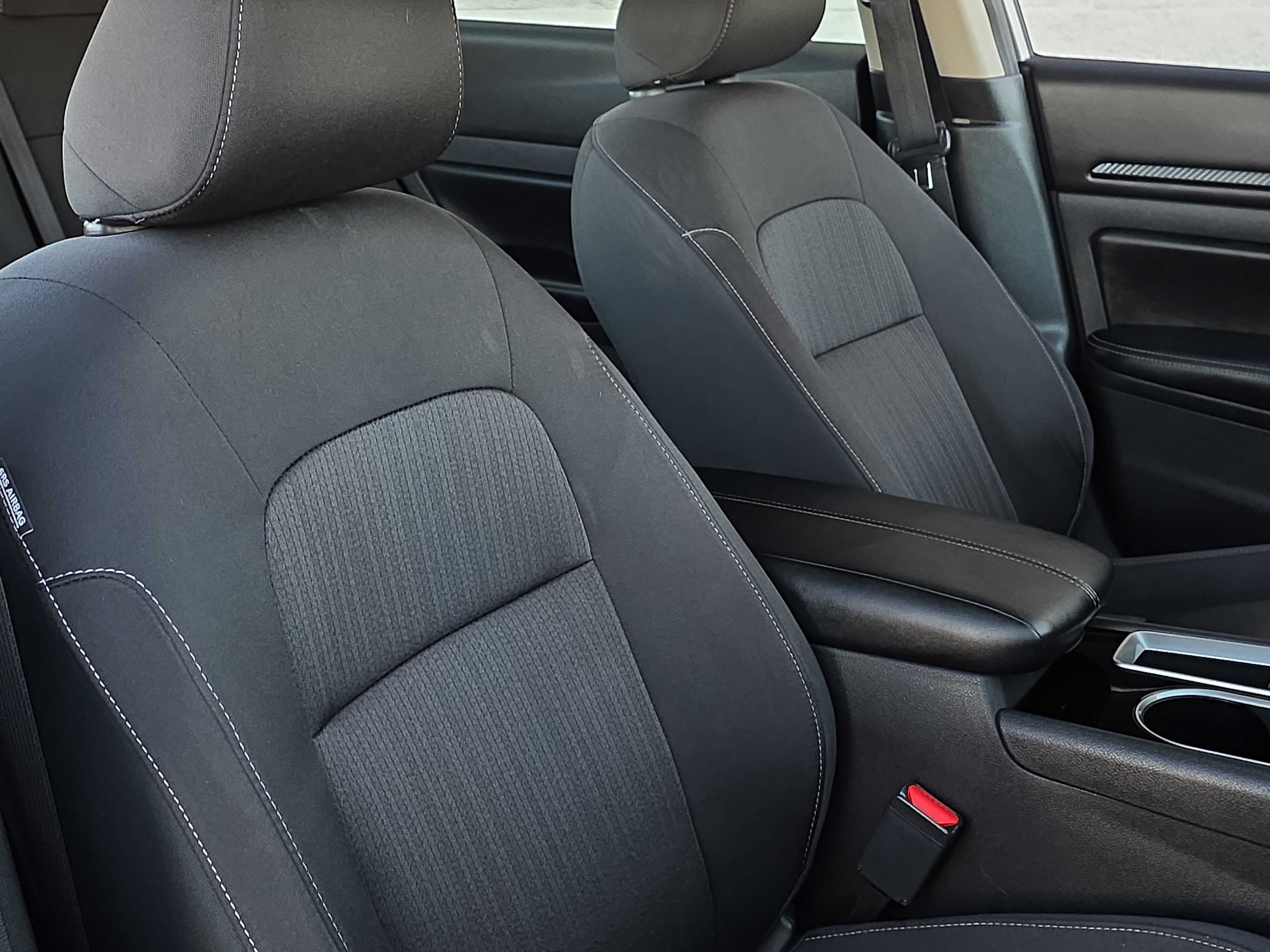 Used 2024 Nissan Altima 2.5 SV image 31