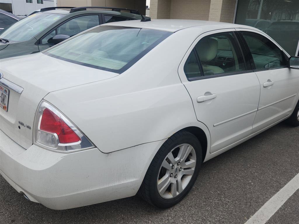 Used 2009 Ford Fusion SEL image 4