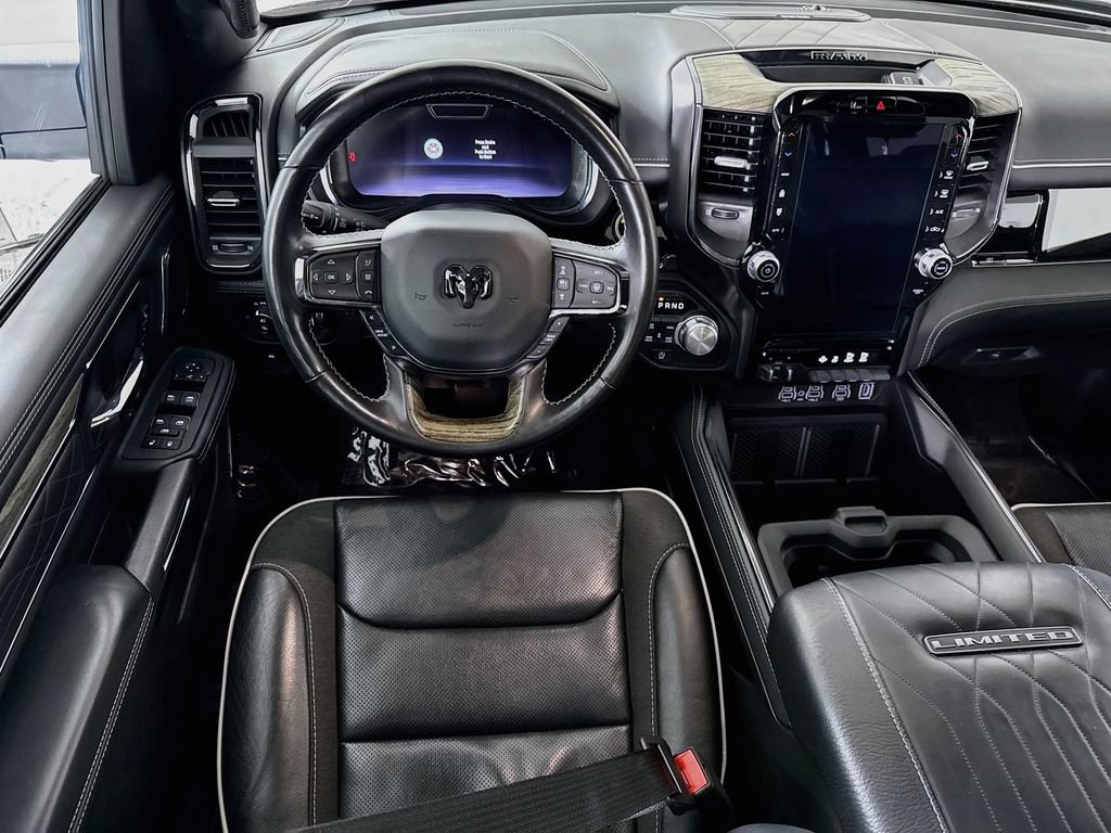 Used 2025 RAM 1500 Limited AWD/4WD image 4