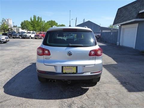 Used 2011 Volkswagen Tiguan S AWD/4WD image 8