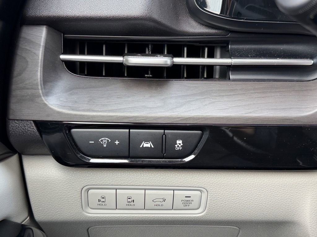 Used 2022 Kia Carnival SX image 20