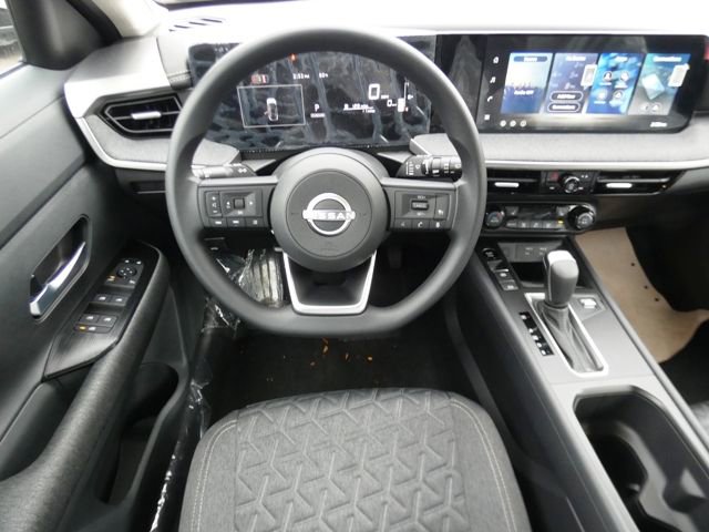 New 2026 Nissan Kicks SV w/ SV Premium Package image 12