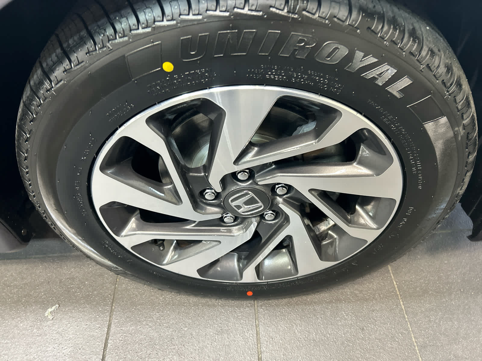 Used 2018 Honda Civic EX image 4