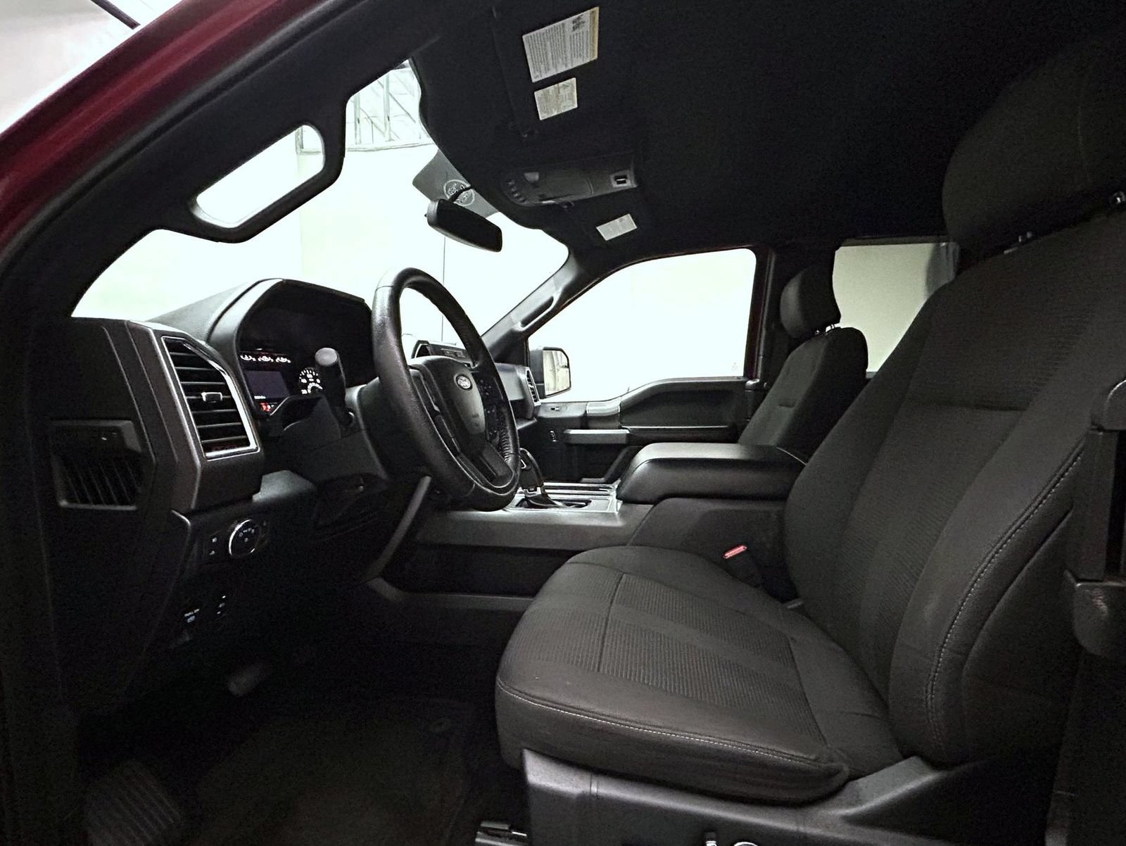 Used 2016 Ford F150 XLT w/ Equipment Group 302A Luxury AWD/4WD image 10