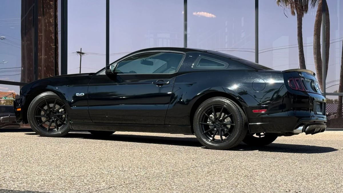 Used 2014 Ford Mustang GT w/ Equipment Group 301A RWD image 6