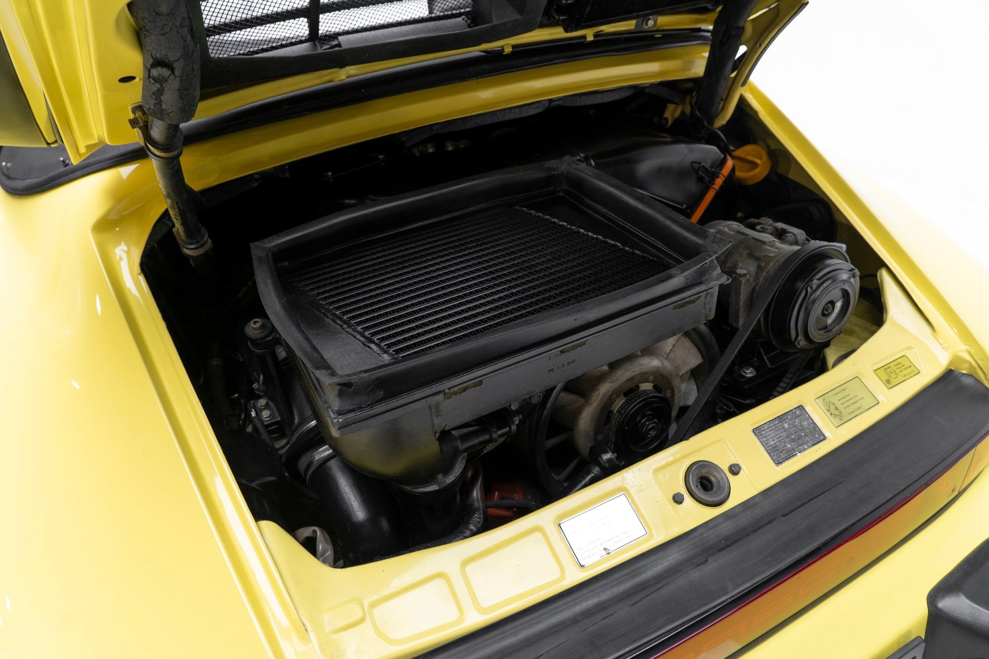 Used 1988 Porsche 911 Carrera RWD image 47