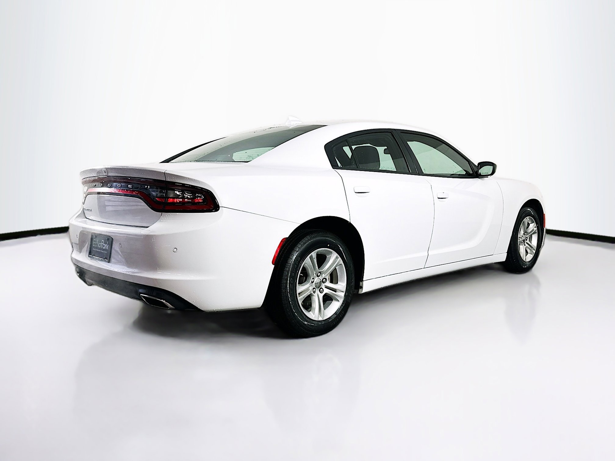 Used 2023 Dodge Charger SXT image 9