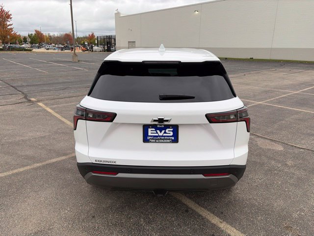 Used 2026 Chevrolet Equinox LT w/ LPO, Floor Liner Package FWD image 5