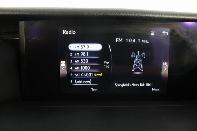 Used 2017 Lexus IS 300 AWD image 5