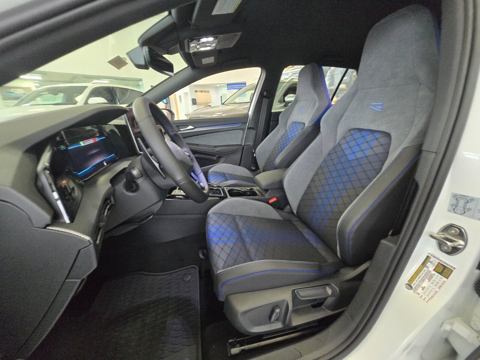 New 2026 Volkswagen Golf w/ Euro Style Package AWD/4WD image 20