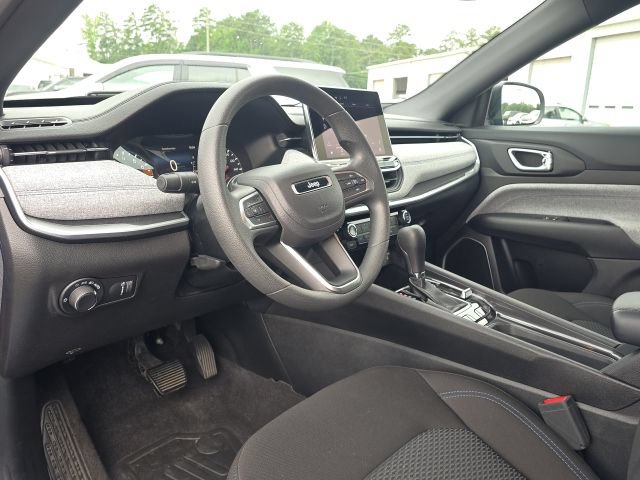 Used 2024 Jeep Compass Sport AWD/4WD image 22