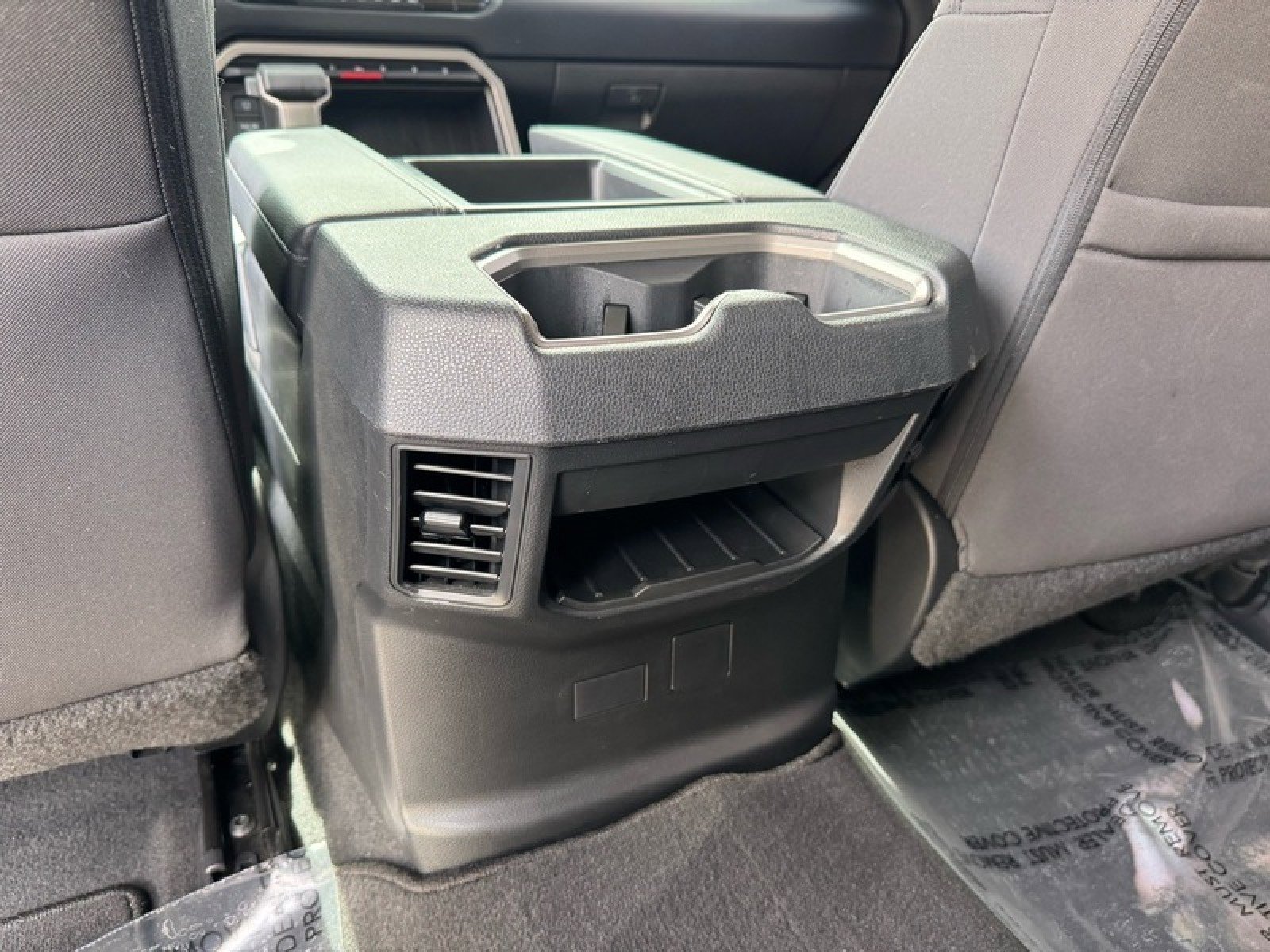 Used 2022 Toyota Tundra SR5 w/ SR5 Convenience Package AWD/4WD image 17