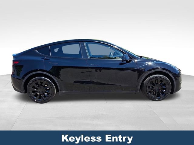 Used 2023 Tesla Model Y Long Range AWD/4WD image 9