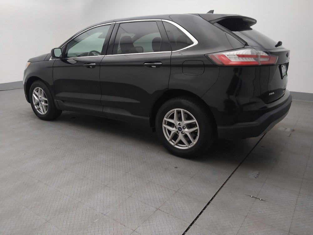 Used 2022 Ford Edge SEL image 3