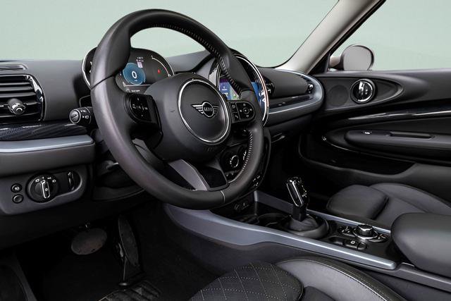 Used 2024 MINI Cooper Clubman S w/ Signature Upholstery Package image 5