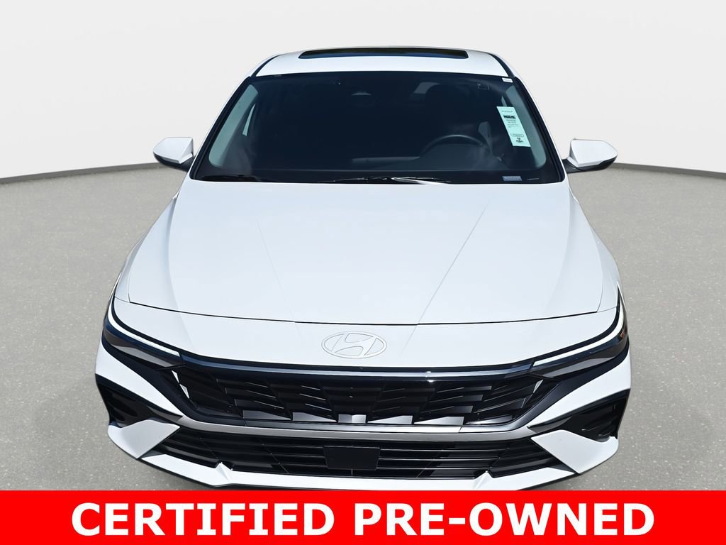 Used 2025 Hyundai Elantra Limited image 2