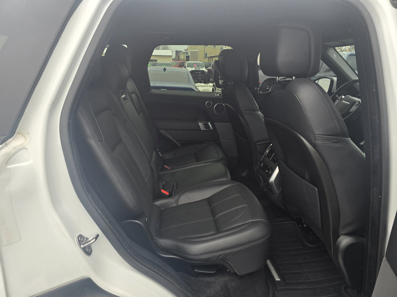 Used 2020 Land Rover Range Rover Sport HSE image 17