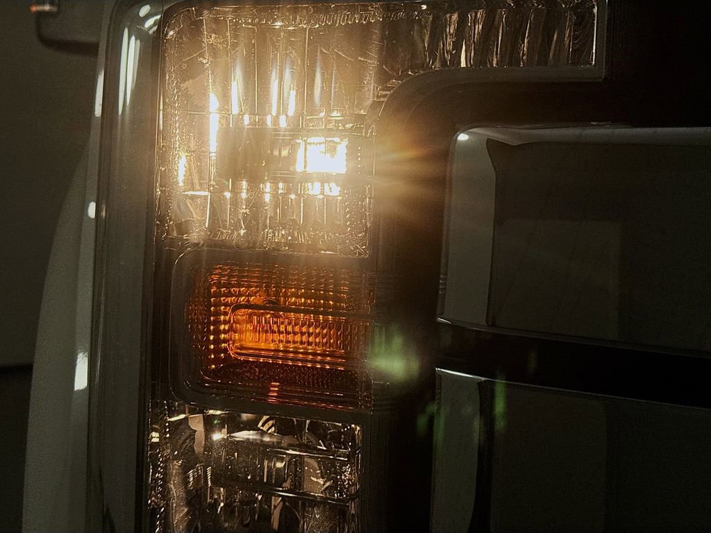 Used 2018 Ford F250 Lariat w/ Chrome Package image 35