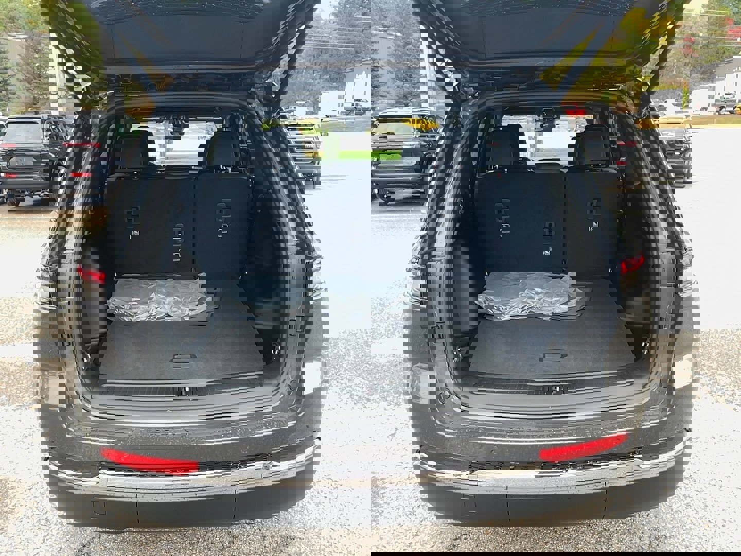 New 2025 Jeep Grand Cherokee Limited w/ Trailer Tow Package image 20
