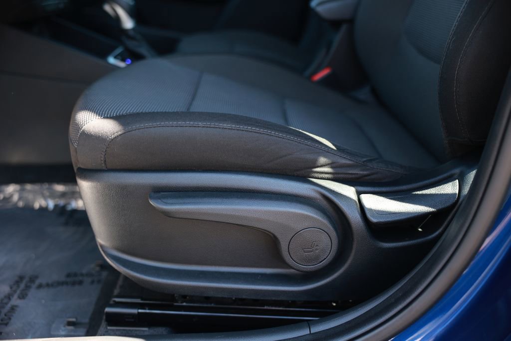 Used 2022 Hyundai Accent SEL image 18