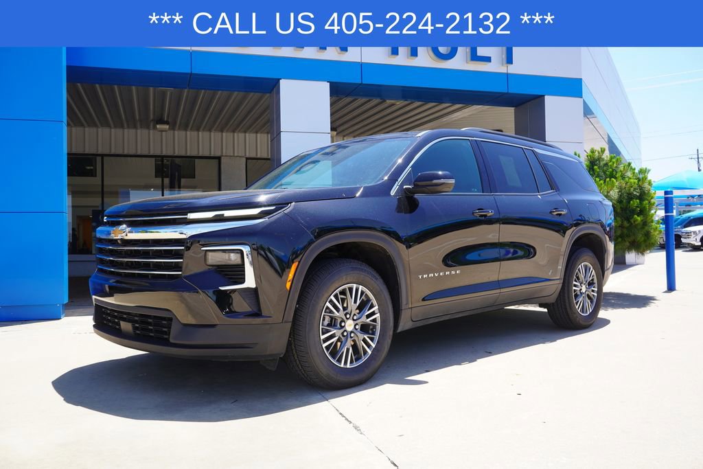 Used 2025 Chevrolet Traverse LT FWD video 1