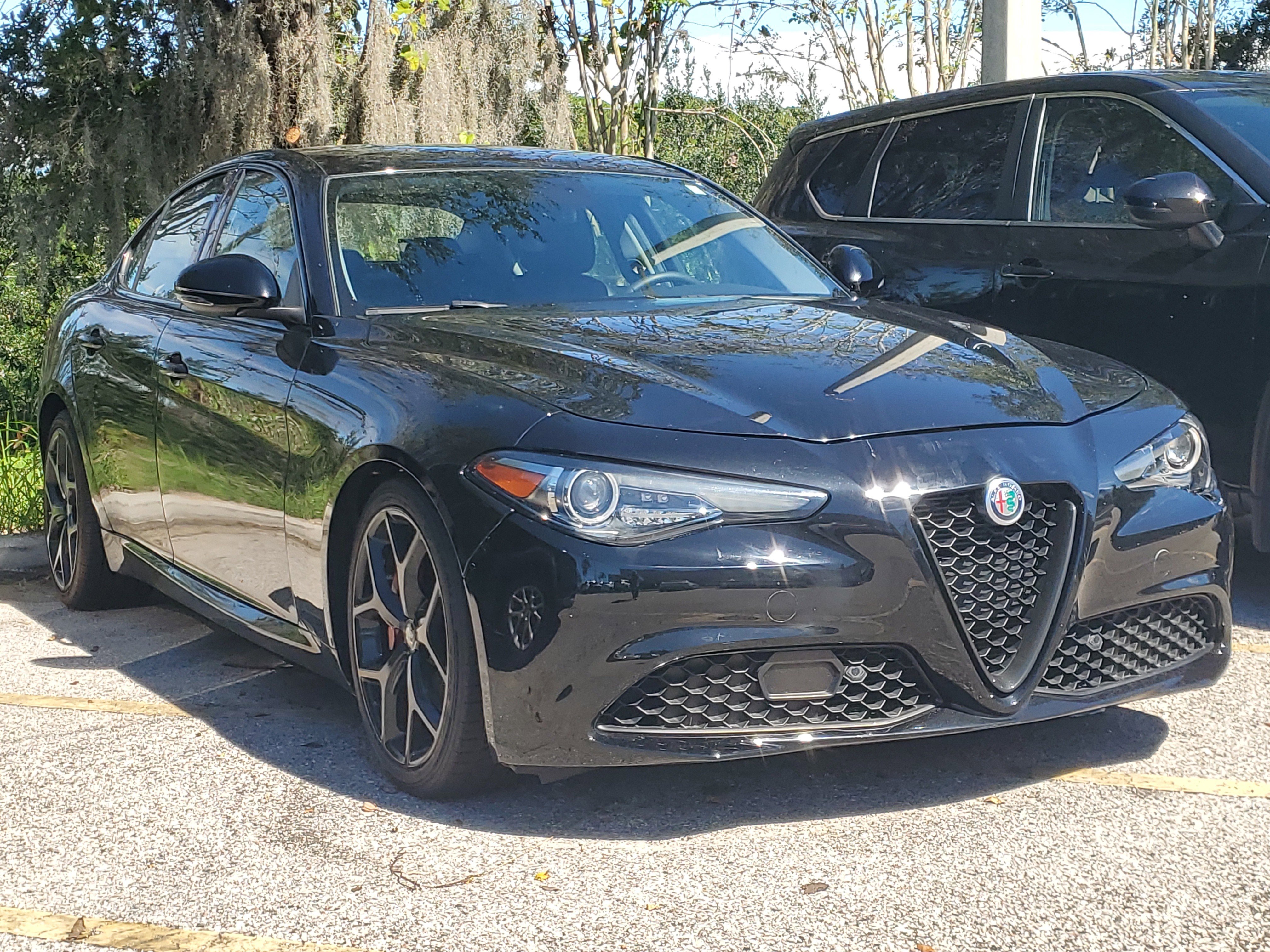 Used 2019 Alfa Romeo Giulia w/ Nero Edizione image 2
