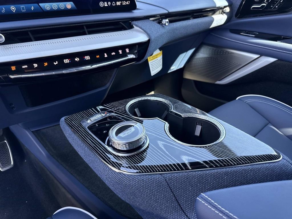 New 2026 Cadillac Optiq Sport 2 image 25