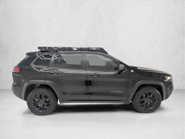 Used 2020 Jeep Cherokee Trailhawk image 4