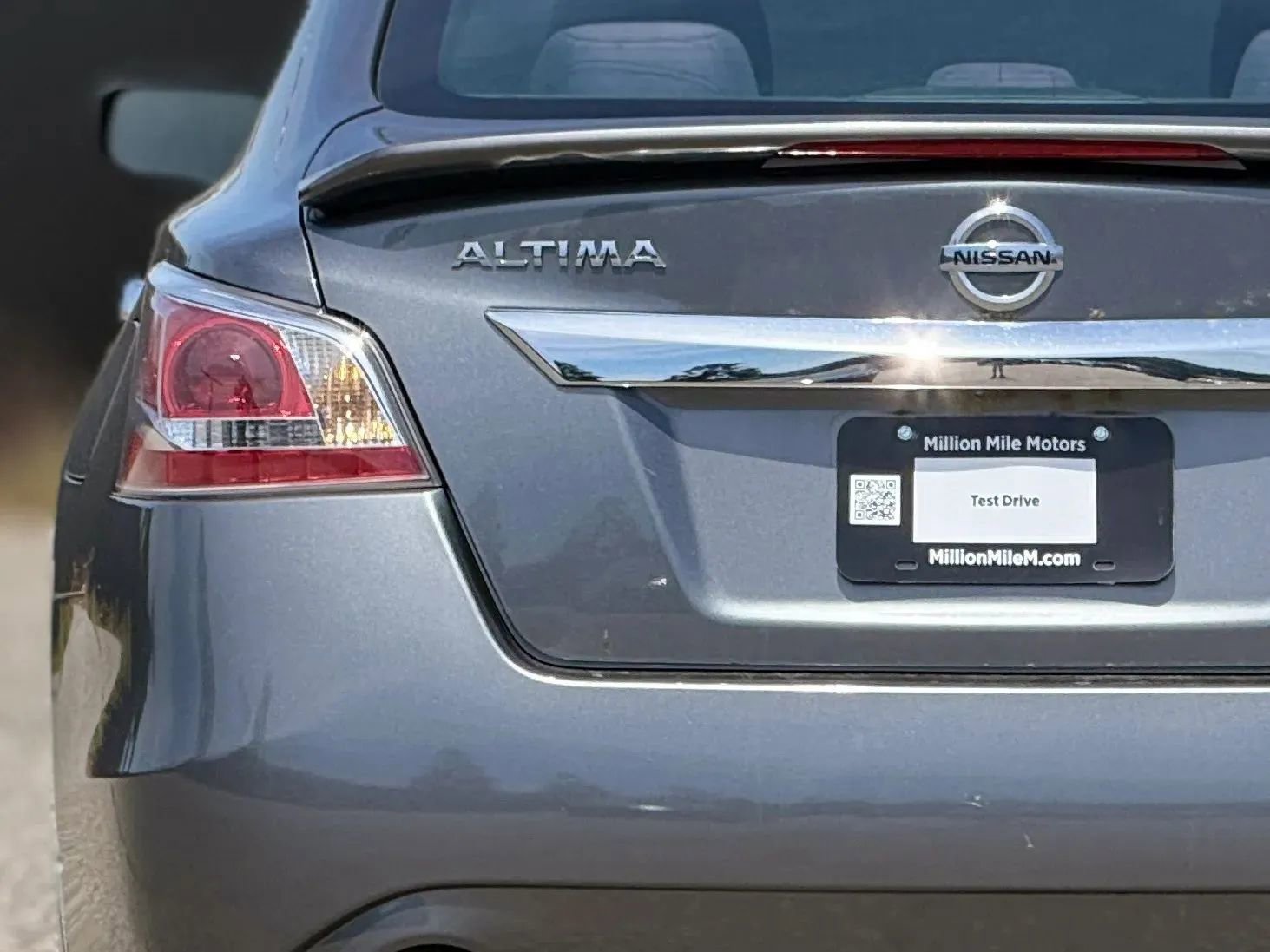 Used 2015 Nissan Altima 2.5 S w/ Special Edition Package FWD image 13