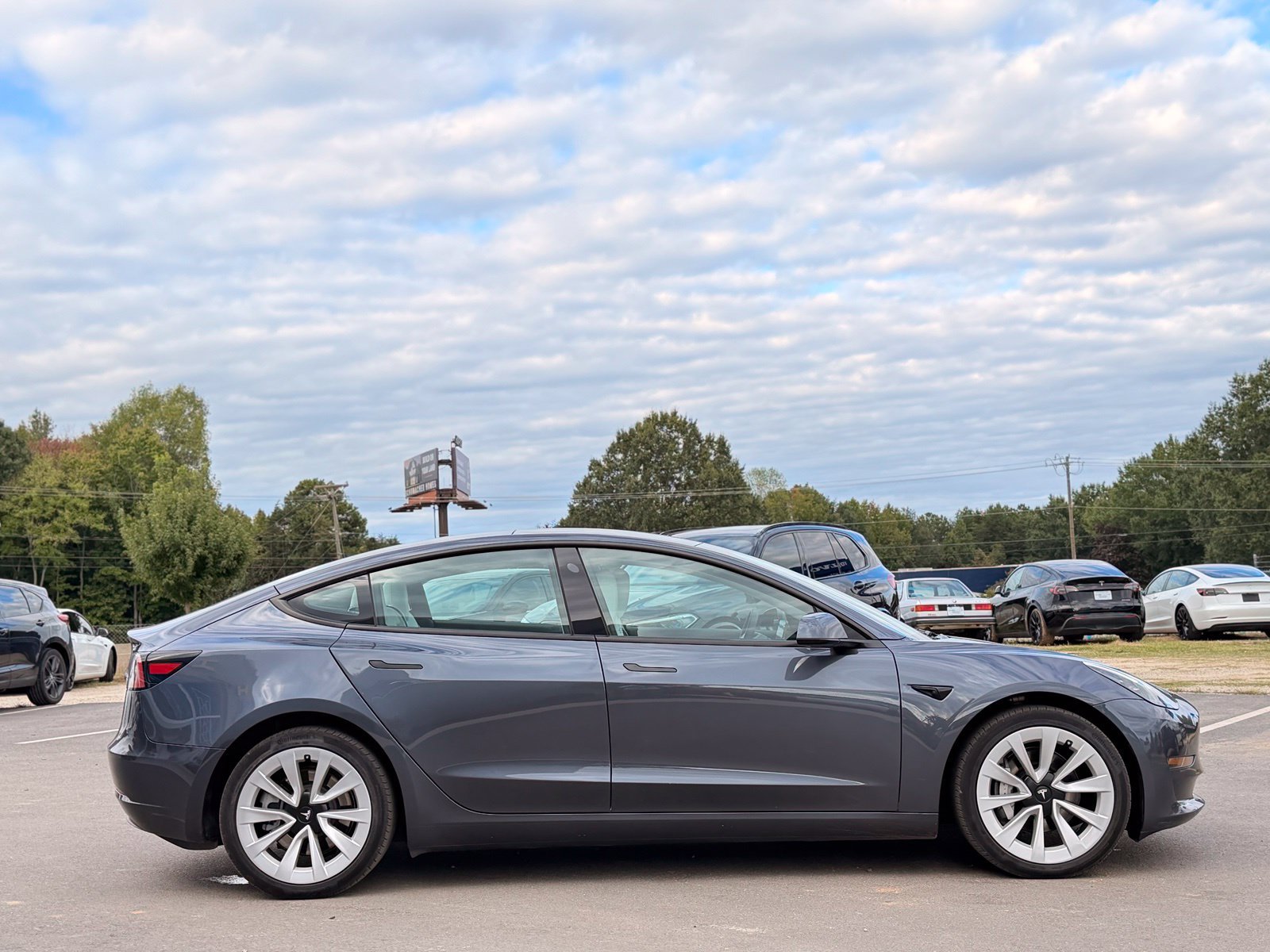 Used 2023 Tesla Model 3 Standard Range RWD image 7