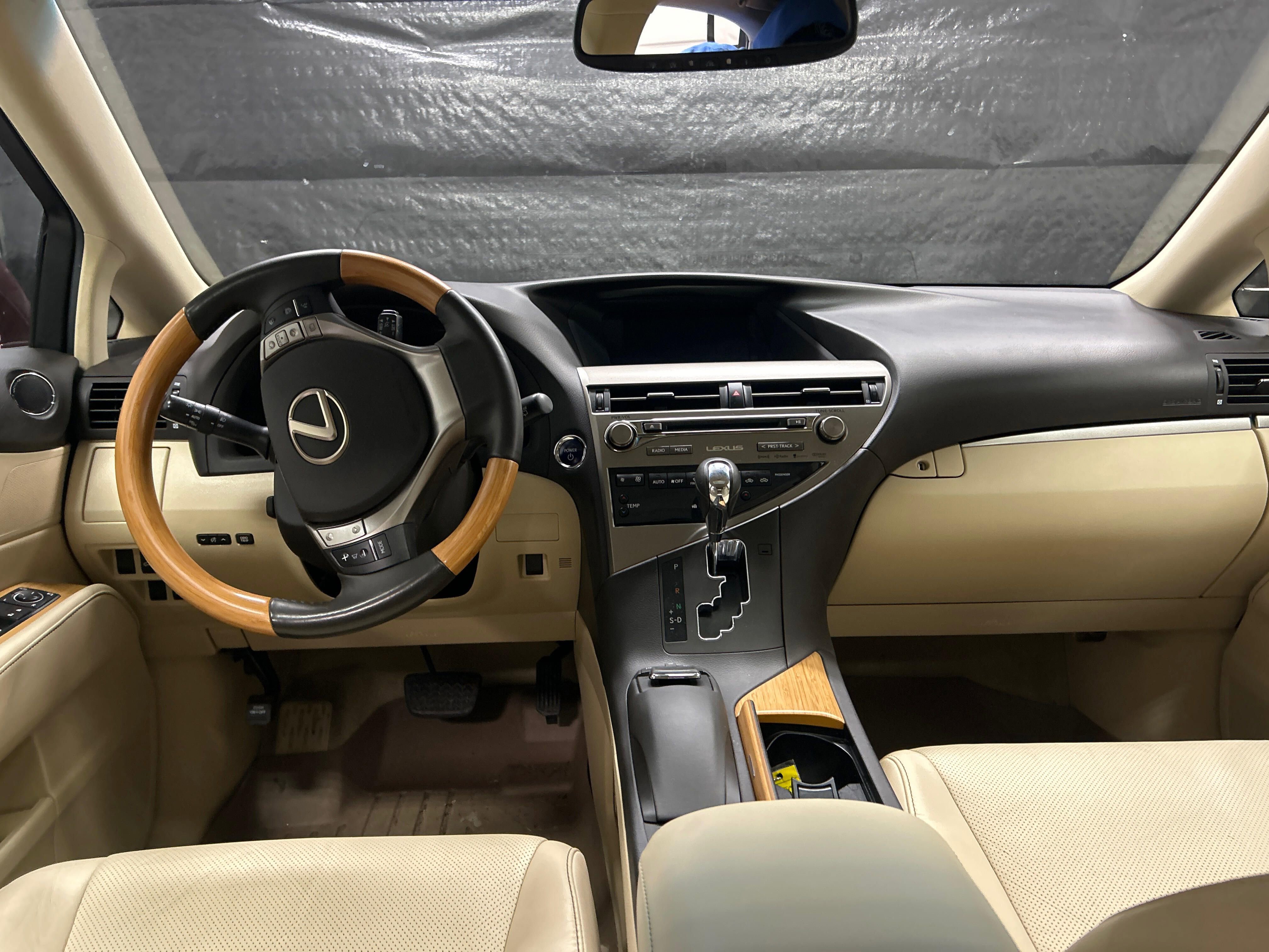 Used 2015 Lexus RX 450h AWD image 10