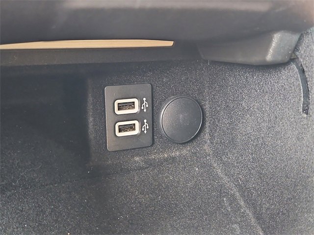 Used 2018 Lincoln Continental Reserve image 30