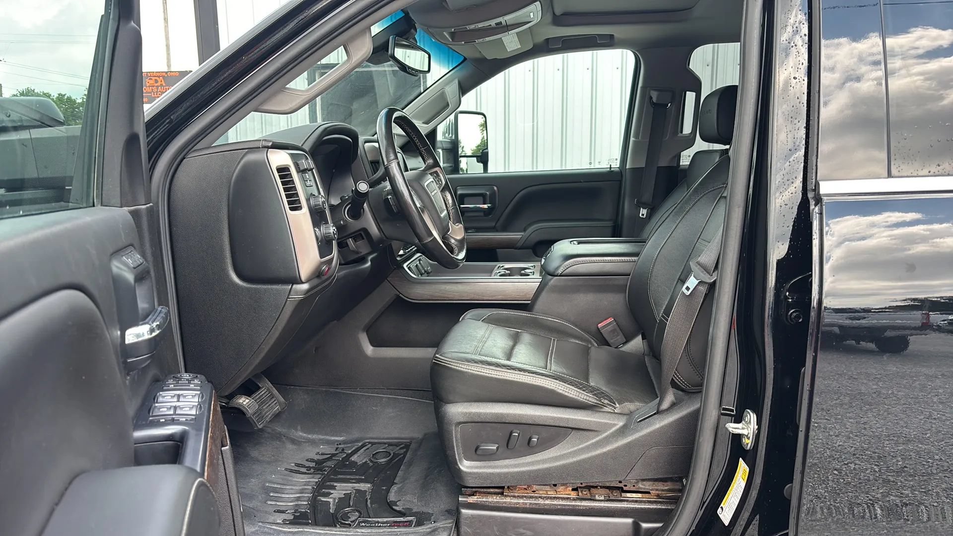 Used 2019 GMC Sierra 3500 Denali AWD/4WD image 19