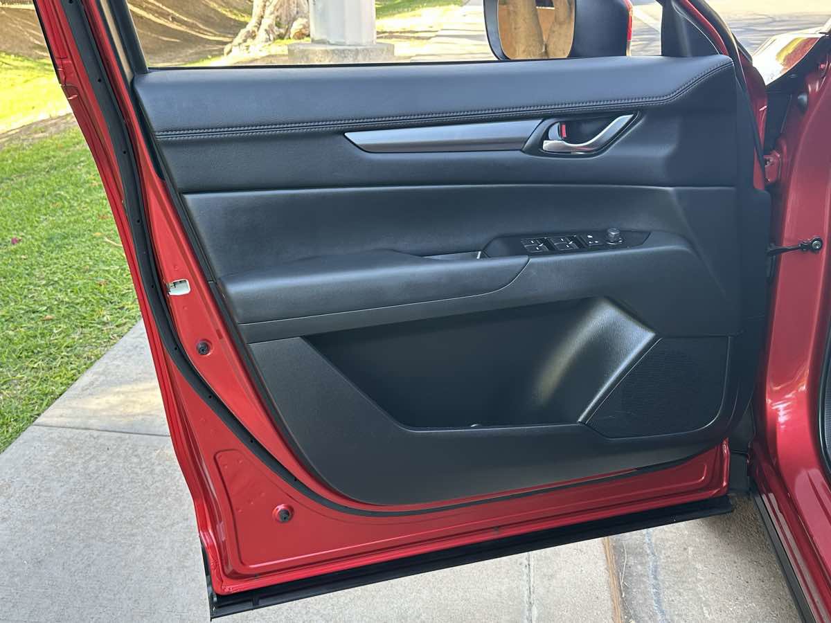 Used 2020 MAZDA CX-5 Touring FWD image 46