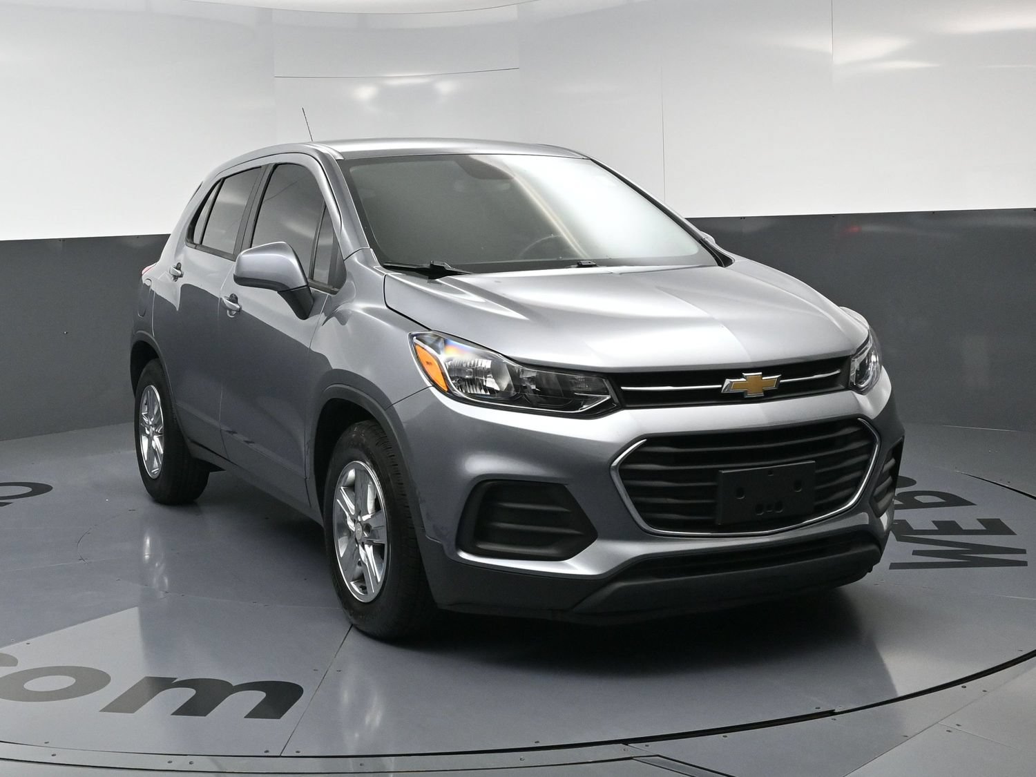 Used 2020 Chevrolet Trax LS FWD image 3
