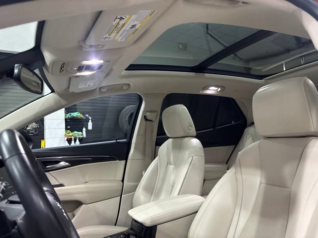 Used 2022 Buick Envision Essence w/ Technology Package I AWD/4WD image 14