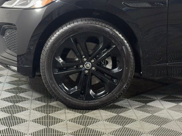 New 2026 Jaguar F-PACE R-Dynamic S image 13